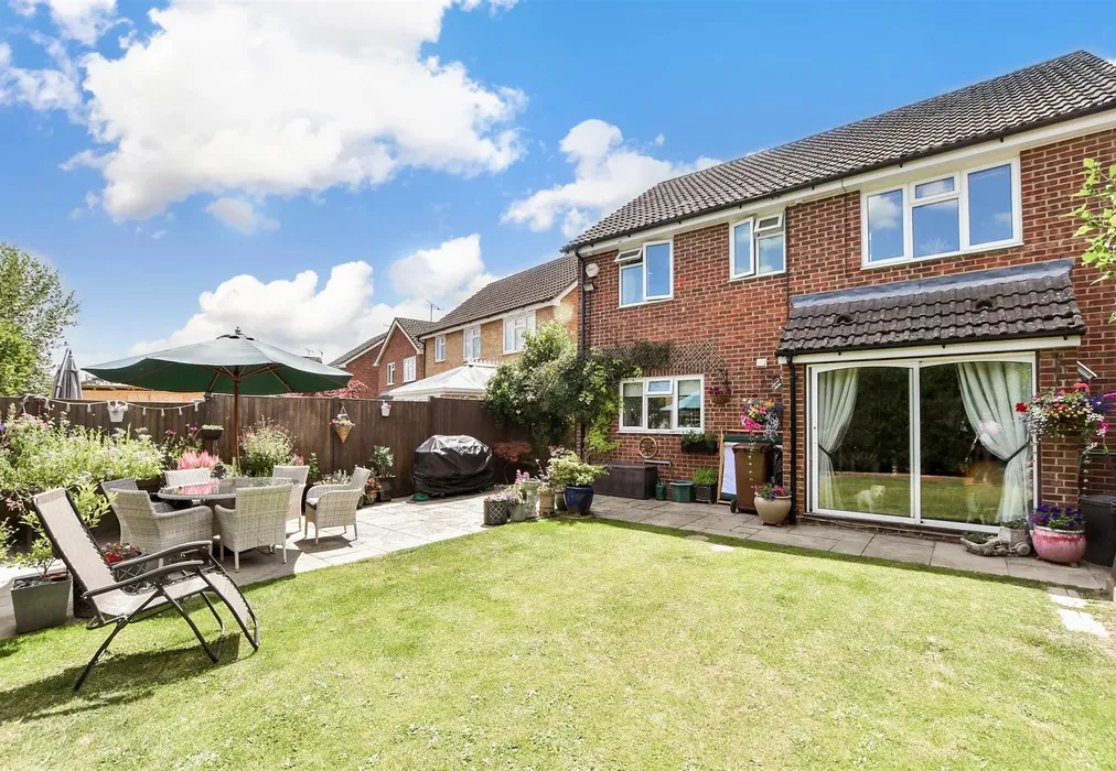 Rear Garden - Grasslands, Smallfield, Surrey - Wards of Kent