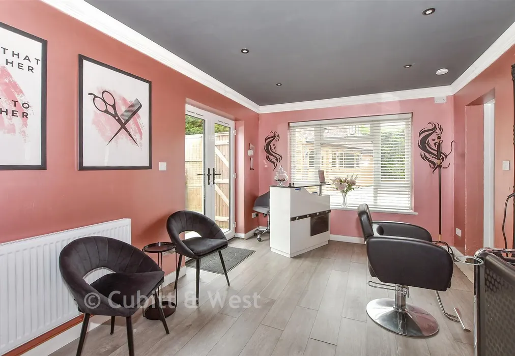 Family Room - Stone Quarry Road, Chelwood Gate, East Grinstead, East Sussex - Wards of Kent
