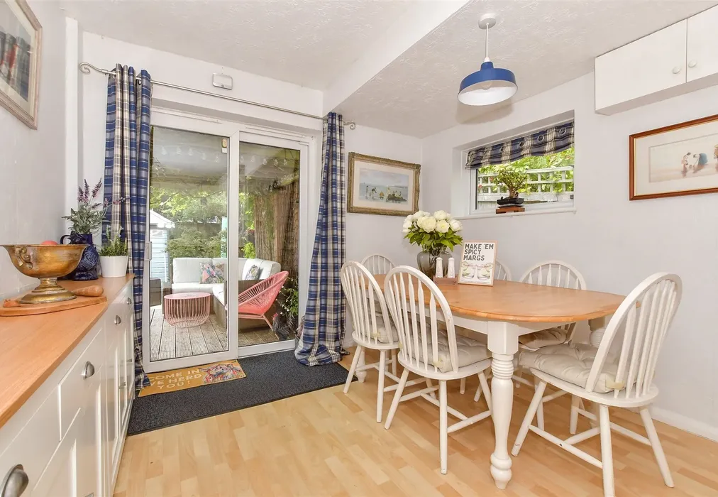 Kitchen/ Diner - Kingsdown Hill, Kingsdown, Deal, Kent - Wards of Kent
