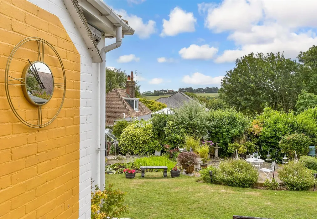 Views To Front - Kingsdown Hill, Kingsdown, Deal, Kent - Wards of Kent