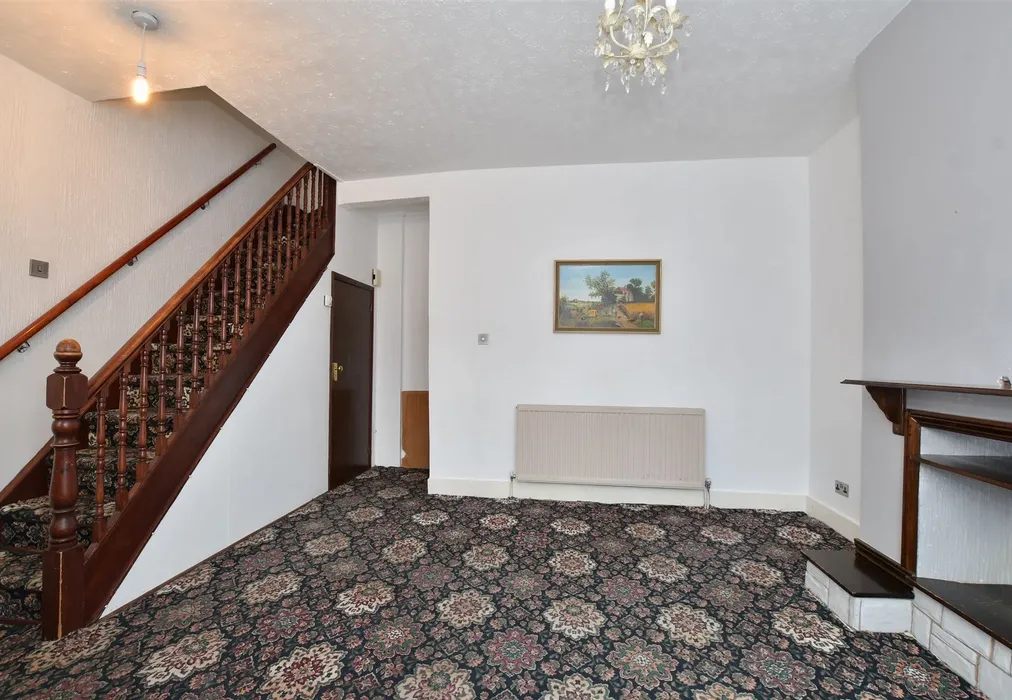 Lounge - Alexandra Road, Chadwell Heath, Essex - Wards of Kent