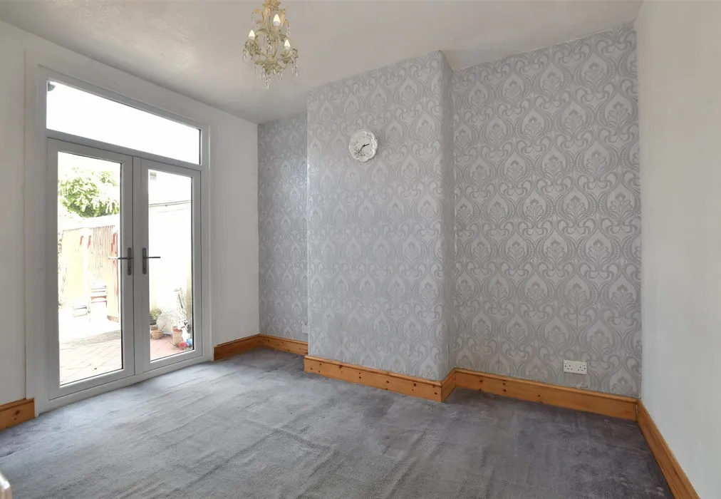 Dining Room - Alexandra Road, Chadwell Heath, Essex - Wards of Kent