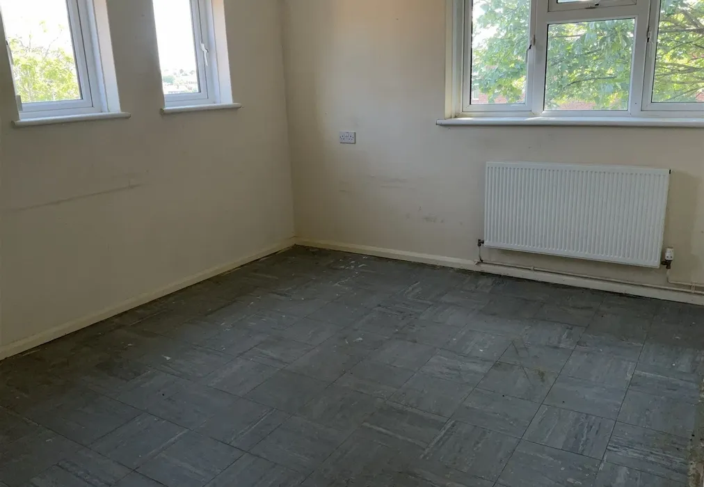 Lounge - Wharfedale Road, Margate, Kent - Wards of Kent