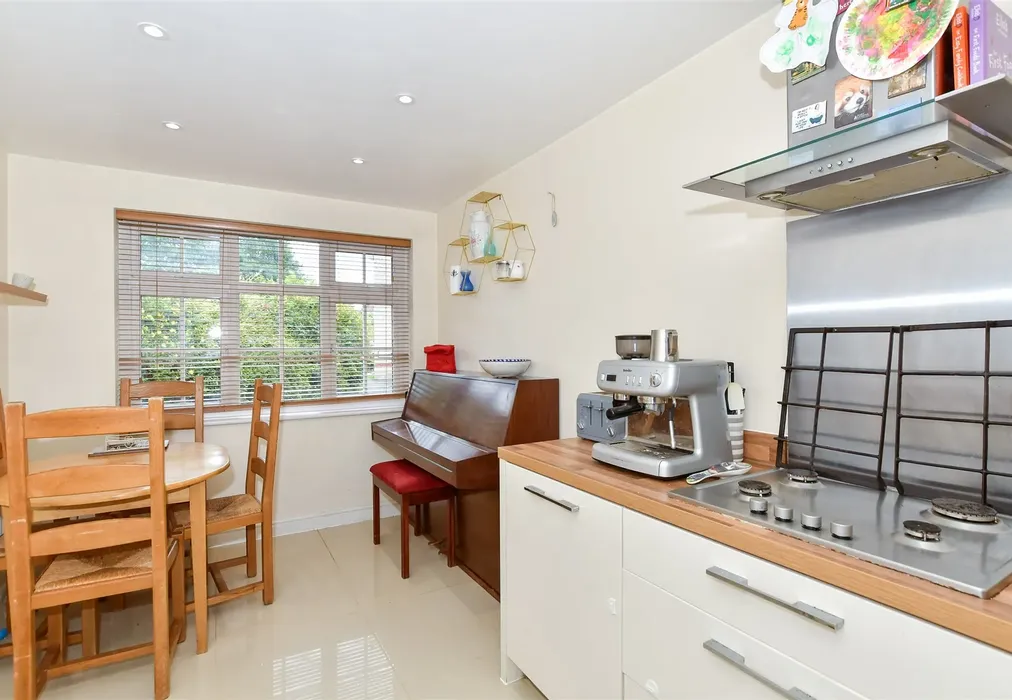 Kitchen/ Diner - Darwin Avenue, Maidstone, Kent - Wards of Kent