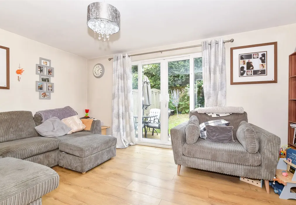 Lounge - Darwin Avenue, Maidstone, Kent - Wards of Kent