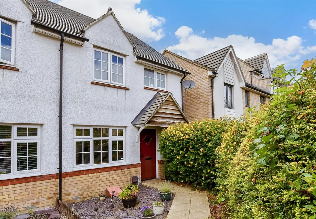 Front Web - Darwin Avenue, Maidstone, Kent - Wards of Kent