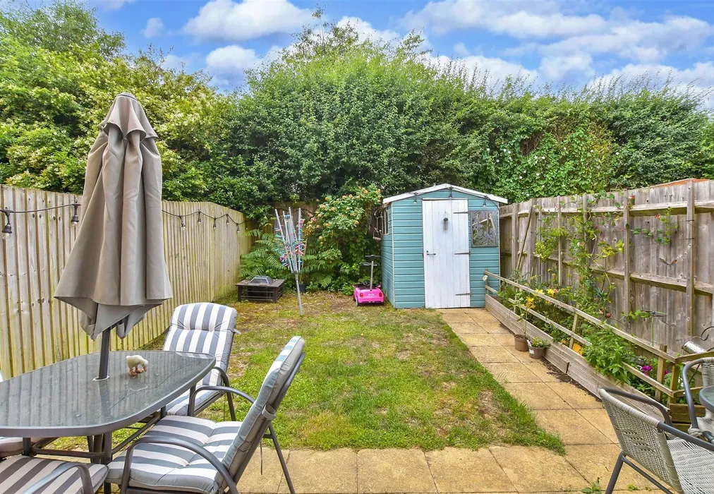 Rear Garden - Darwin Avenue, Maidstone, Kent - Wards of Kent