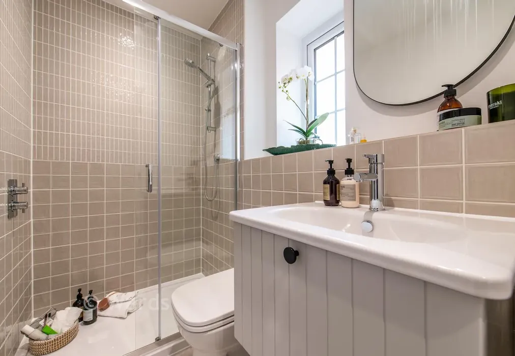 En-Suite Shower Room - Old Halt Close, Fernham Homes at Fawkham, Longfield, Kent - Wards of Kent