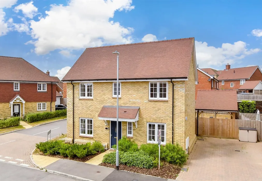 Front (Web) - Burbidge Fields, Faversham, Kent - Wards of Kent