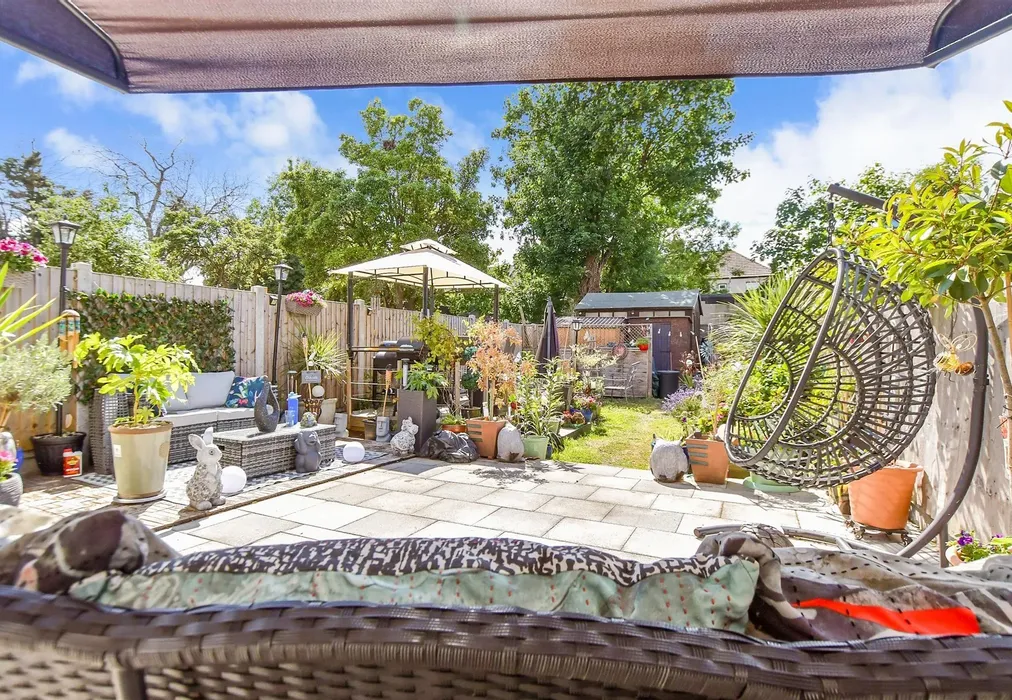 Rear Garden - Hazeldene Road, Ilford, Essex - Wards of Kent