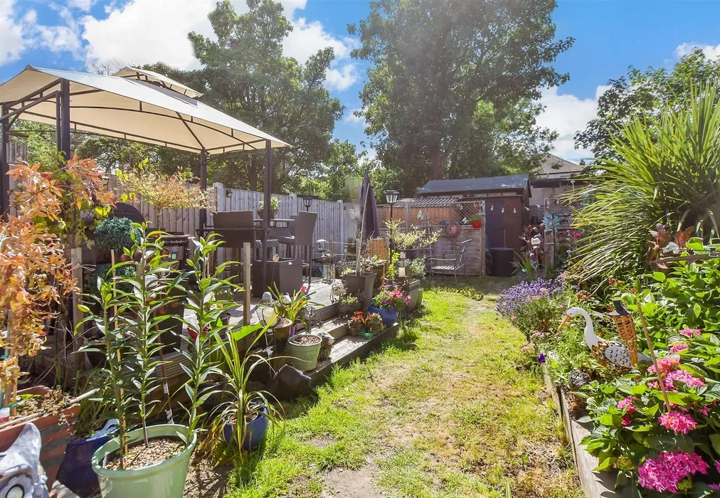 Rear Garden - Hazeldene Road, Ilford, Essex - Wards of Kent