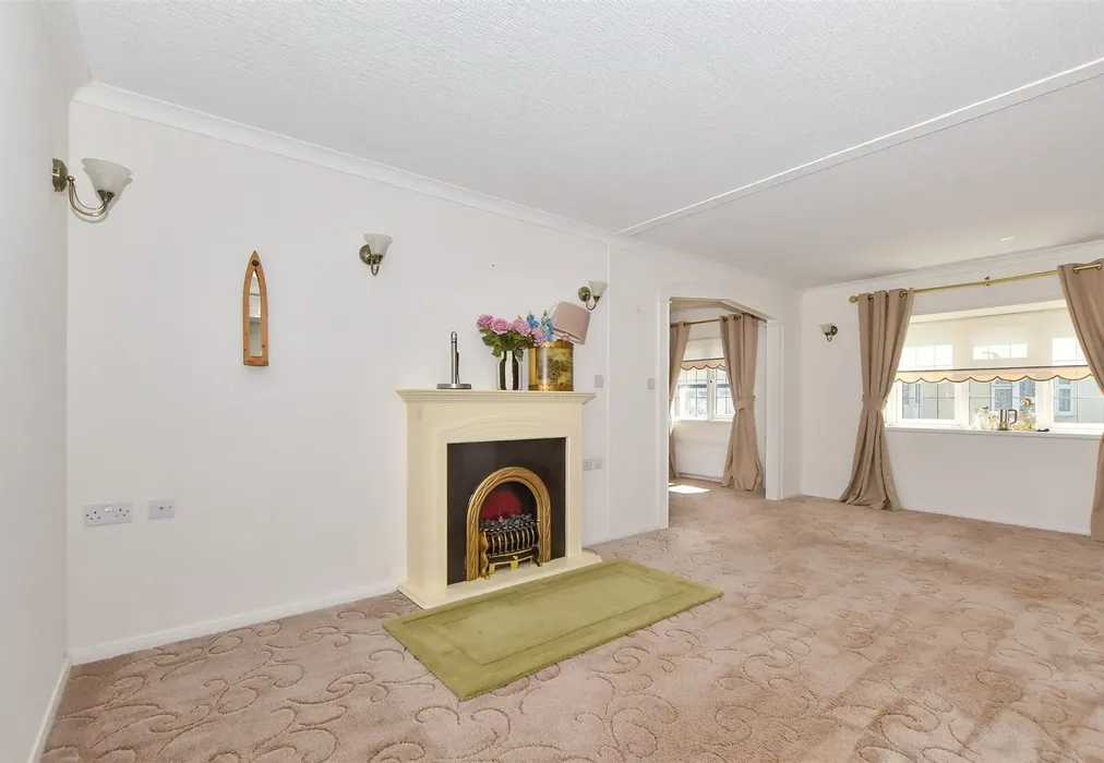 Lounge - Willow Way, Biddenden, Ashford, Kent - Wards of Kent