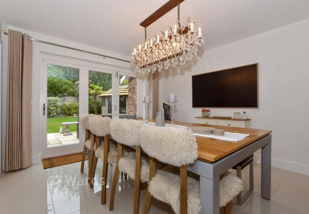 Dining Area - Godfrey Meadow, Hollingbourne, Maidstone, Kent - Wards of Kent