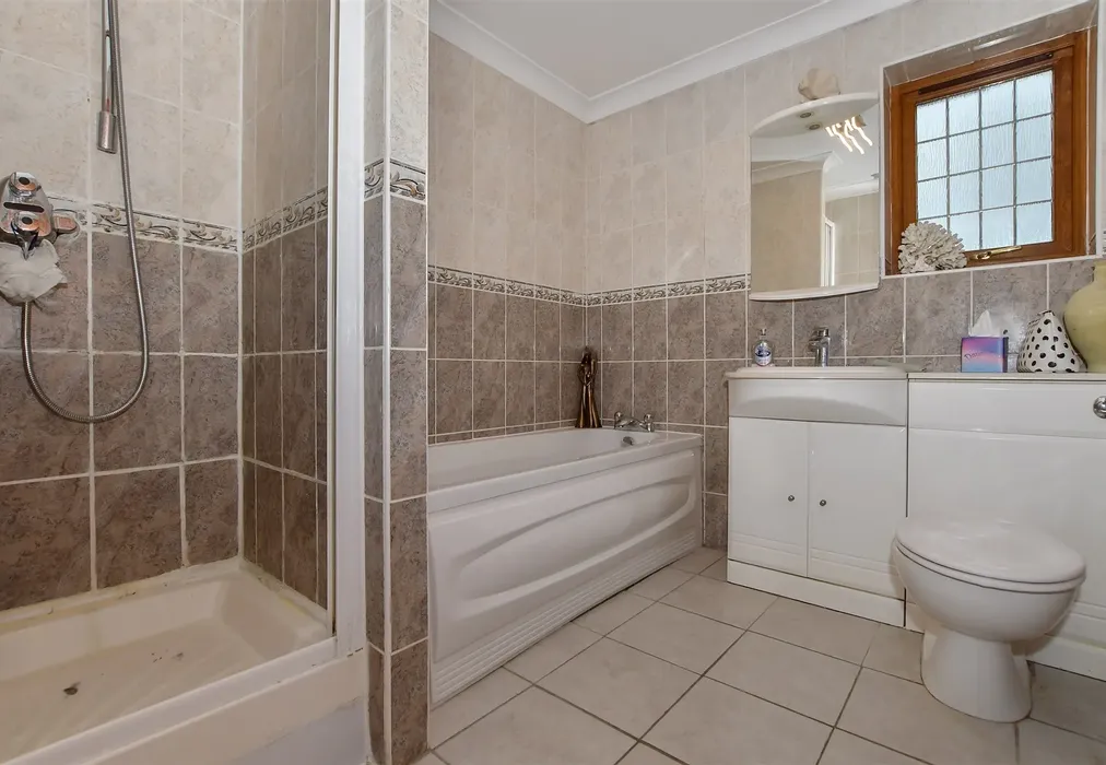 Bathroom - Quested Way, Harrietsham, Maidstone, Kent - Wards of Kent