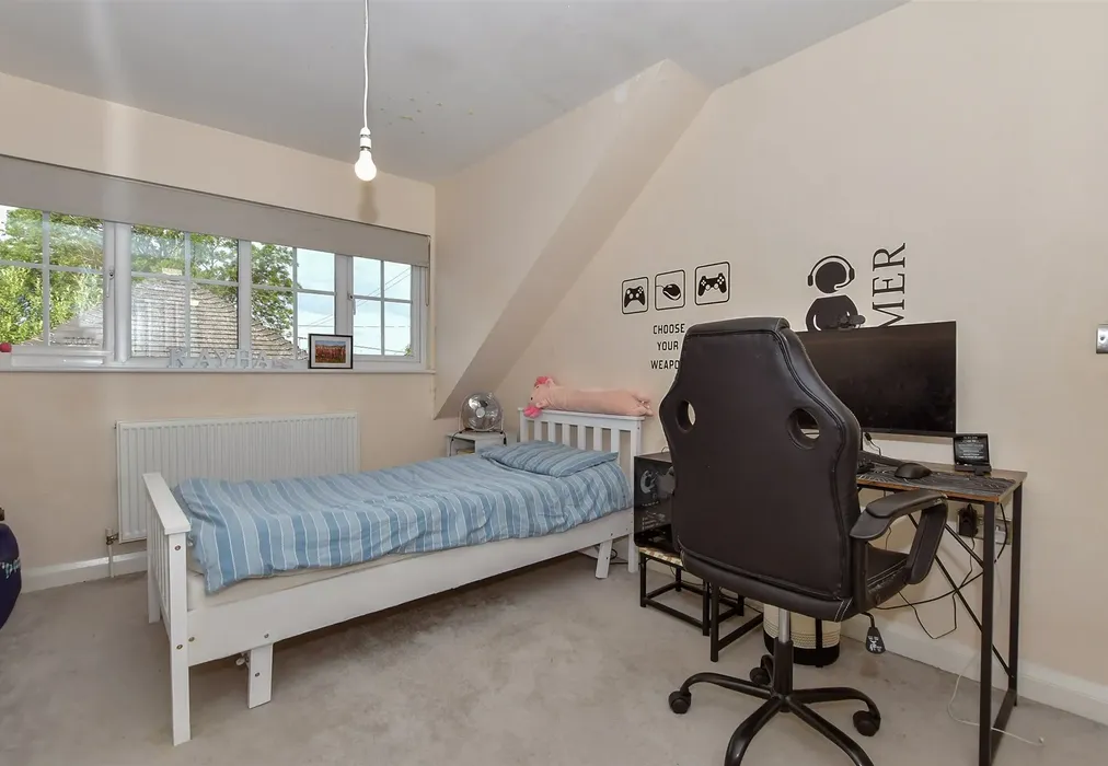 Bedroom 3 - London Road, West Kingsdown, Kent - Wards of Kent