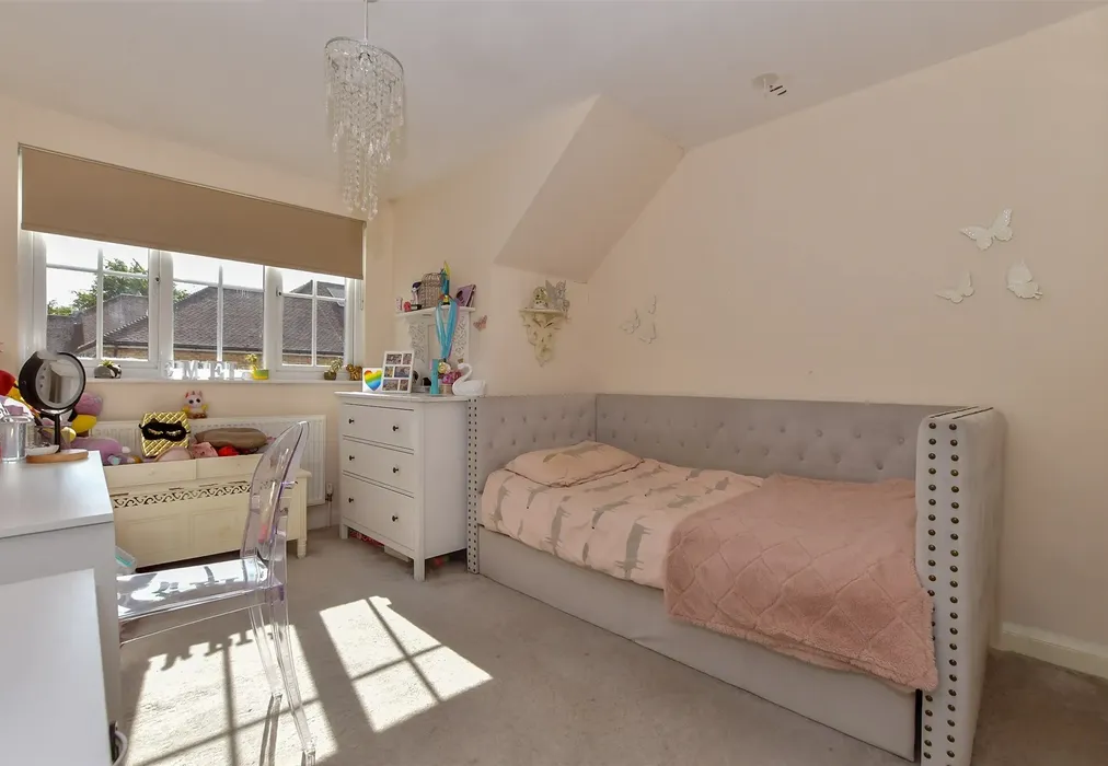 Bedroom 4 - London Road, West Kingsdown, Kent - Wards of Kent