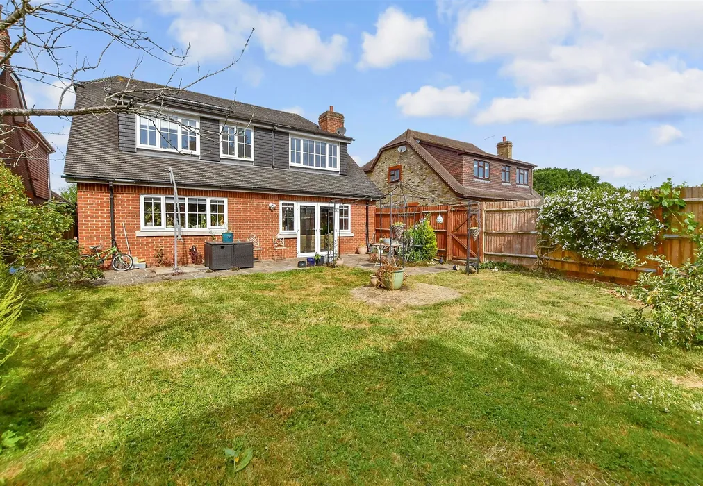 Rear Garden - London Road, West Kingsdown, Kent - Wards of Kent