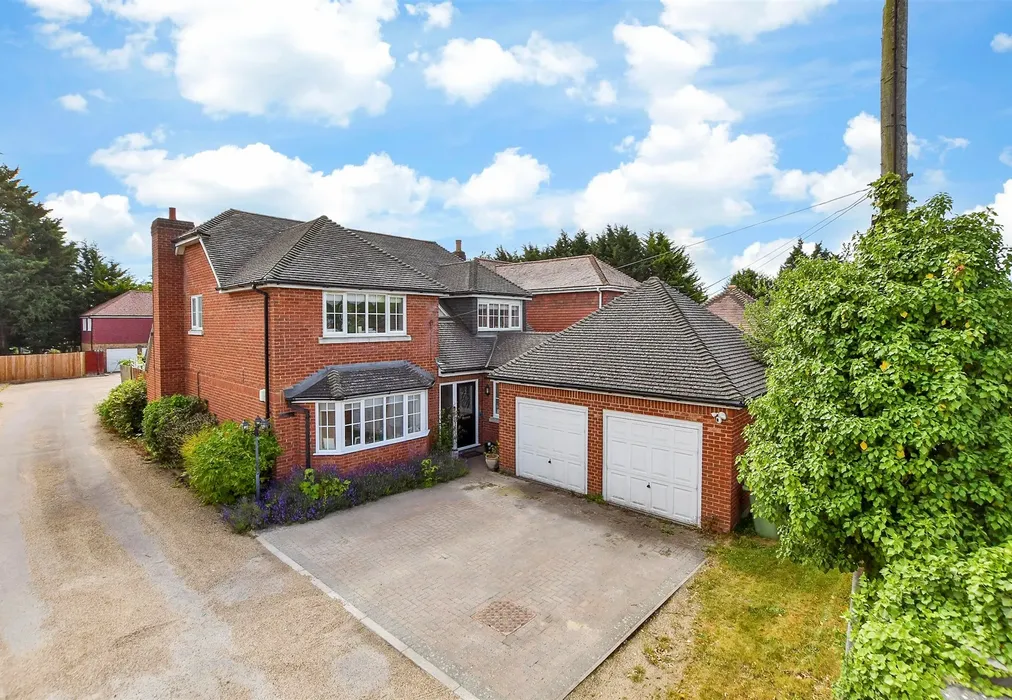 External (Web) - London Road, West Kingsdown, Kent - Wards of Kent