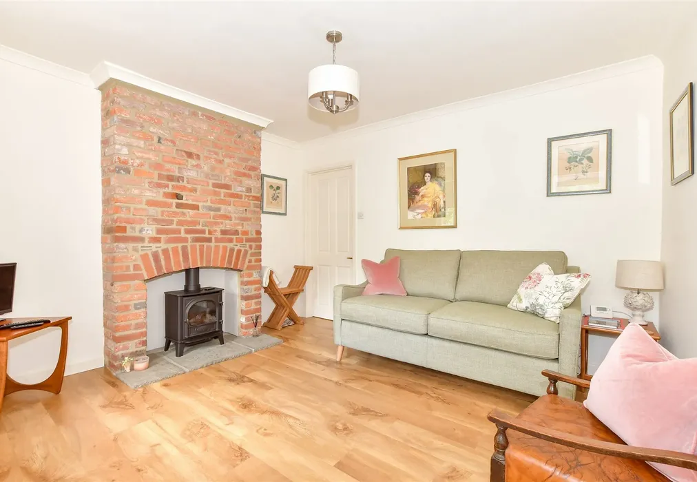 Lounge - Mount Pleasant, Arundel, West Sussex - Wards of Kent
