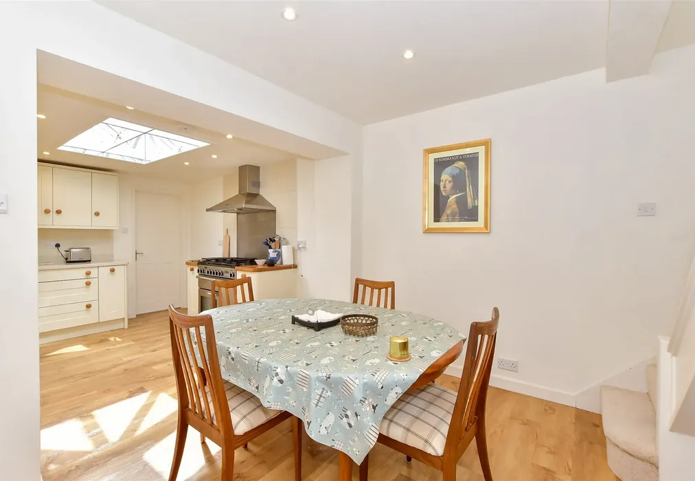 Dining Area - Mount Pleasant, Arundel, West Sussex - Wards of Kent