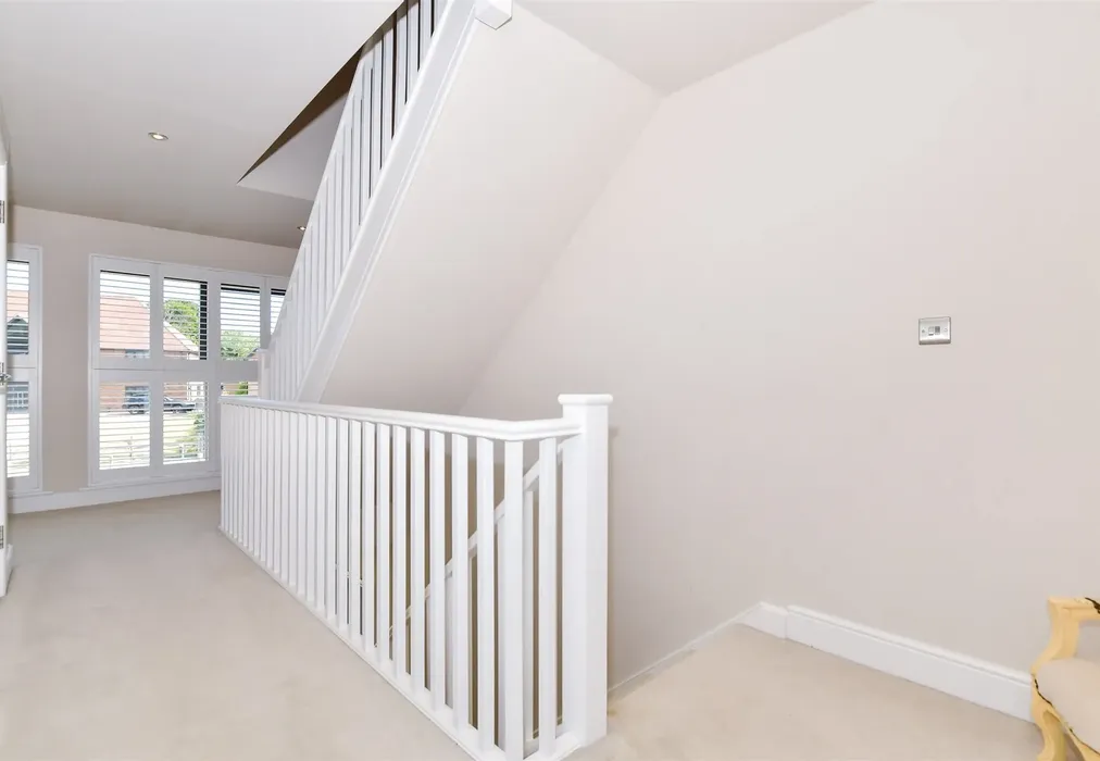 Landing - Boughton Park, Grafty Green, Maidstone, Kent - Wards of Kent