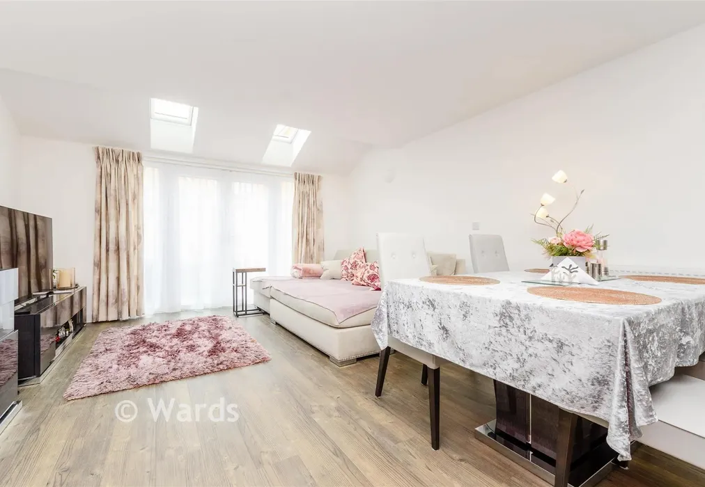 Lounge/Diner - Whitworth Close, Northfleet, Gravesend, Kent - Wards of Kent