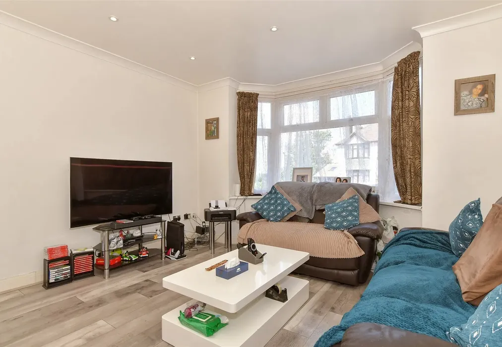 Lounge - Westmount Avenue, Chatham, Kent - Wards of Kent