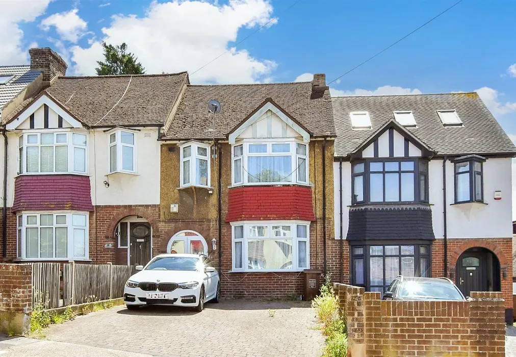 External Web - Westmount Avenue, Chatham, Kent - Wards of Kent