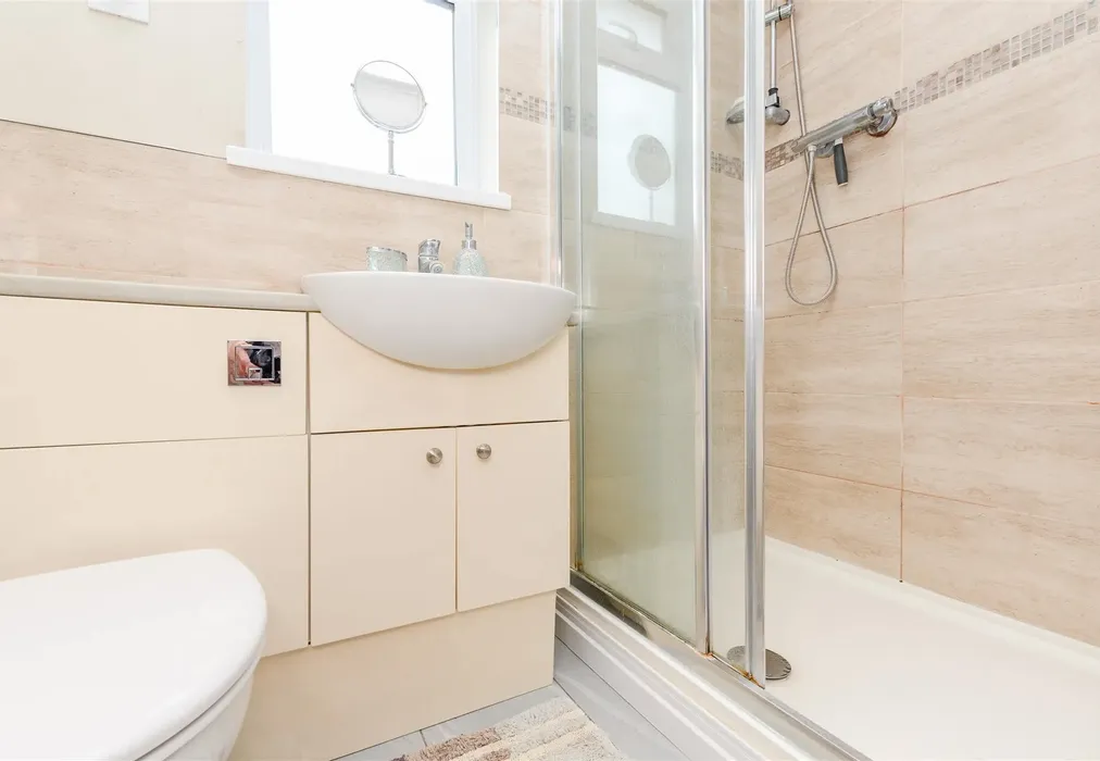 En-Suite Shower Room - Lambsfrith Grove, Hempstead, Gillingham, Kent - Wards of Kent