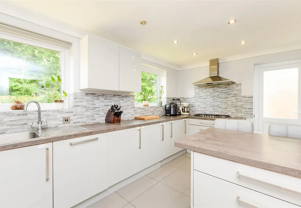 Kitchen/Breakfast Room - Lambsfrith Grove, Hempstead, Gillingham, Kent - Wards of Kent