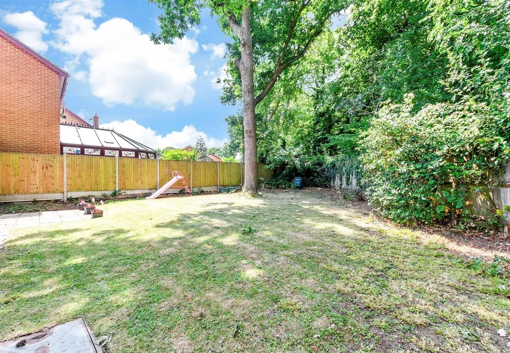 Rear Garden - Lambsfrith Grove, Hempstead, Gillingham, Kent - Wards of Kent