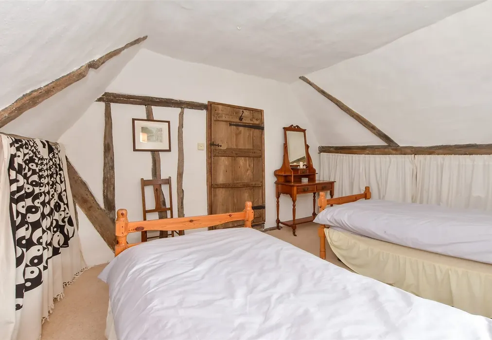 Bedroom 5 - Chapel Road, Sutton Valence, Maidstone, Kent - Wards of Kent
