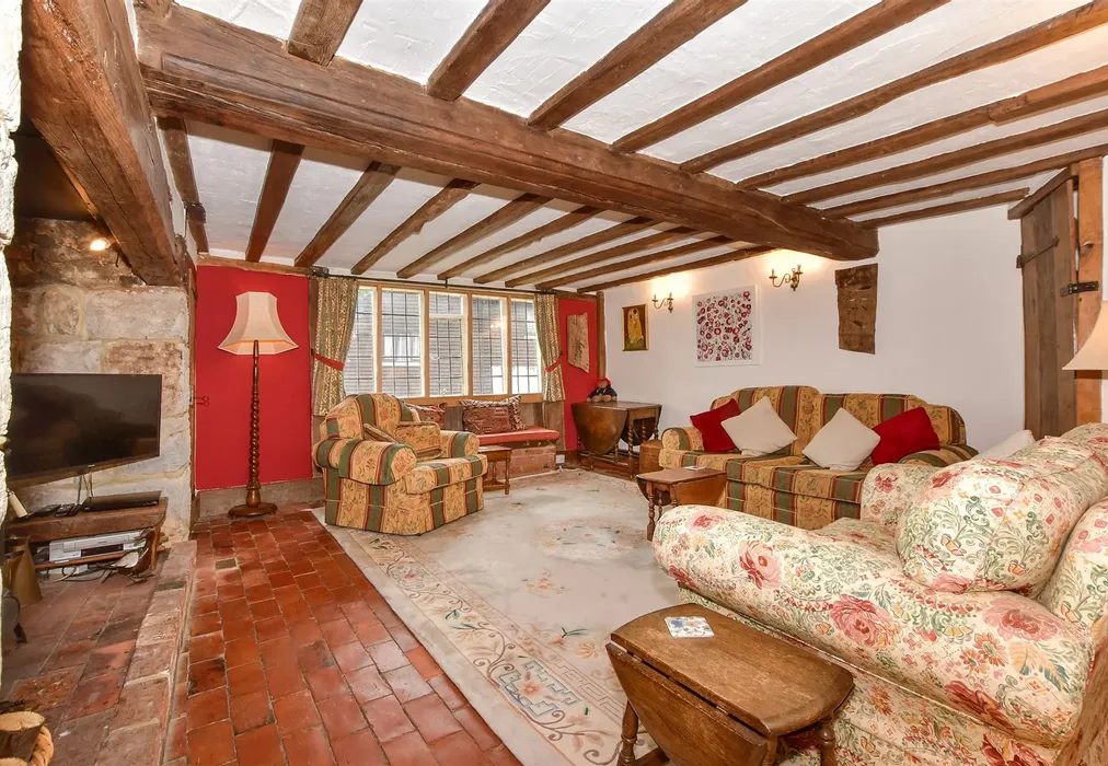 Lounge - Chapel Road, Sutton Valence, Maidstone, Kent - Wards of Kent