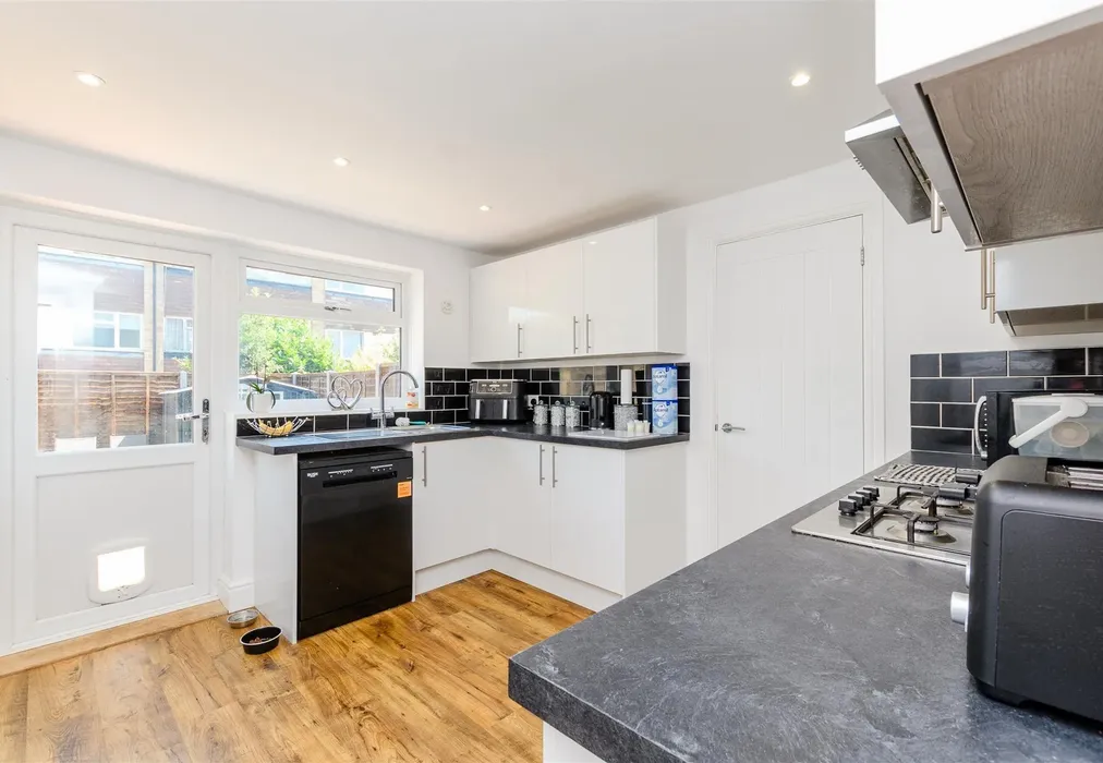 Kitchen - Beverley Close, Rainham, Gillingham, Kent - Wards of Kent