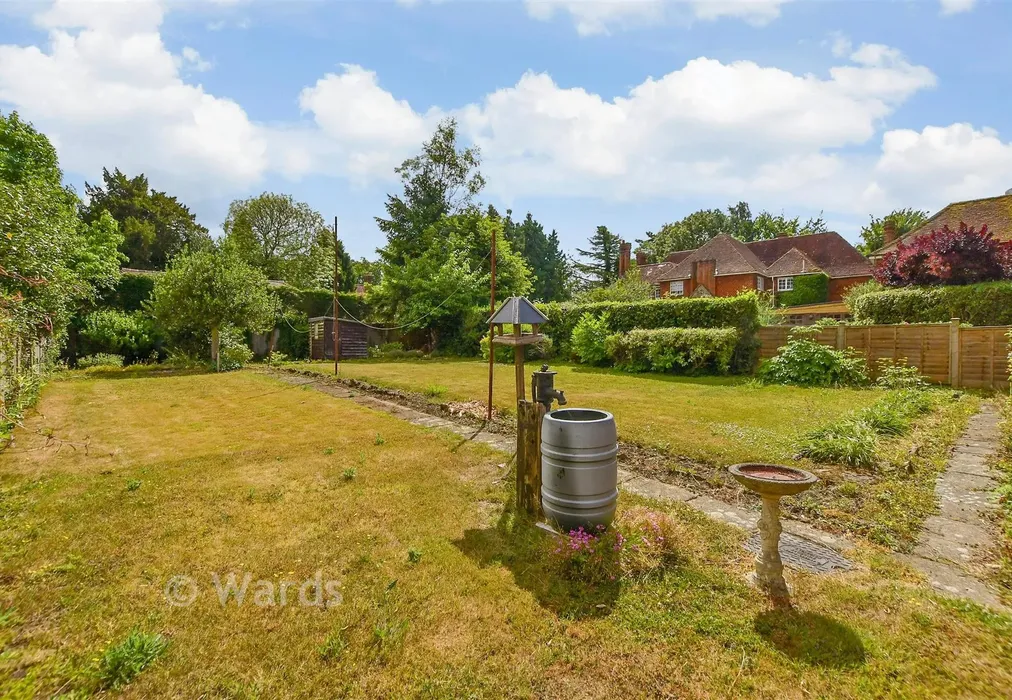 Rear Garden - Honey Lane, Otham, Maidstone, Kent - Wards of Kent