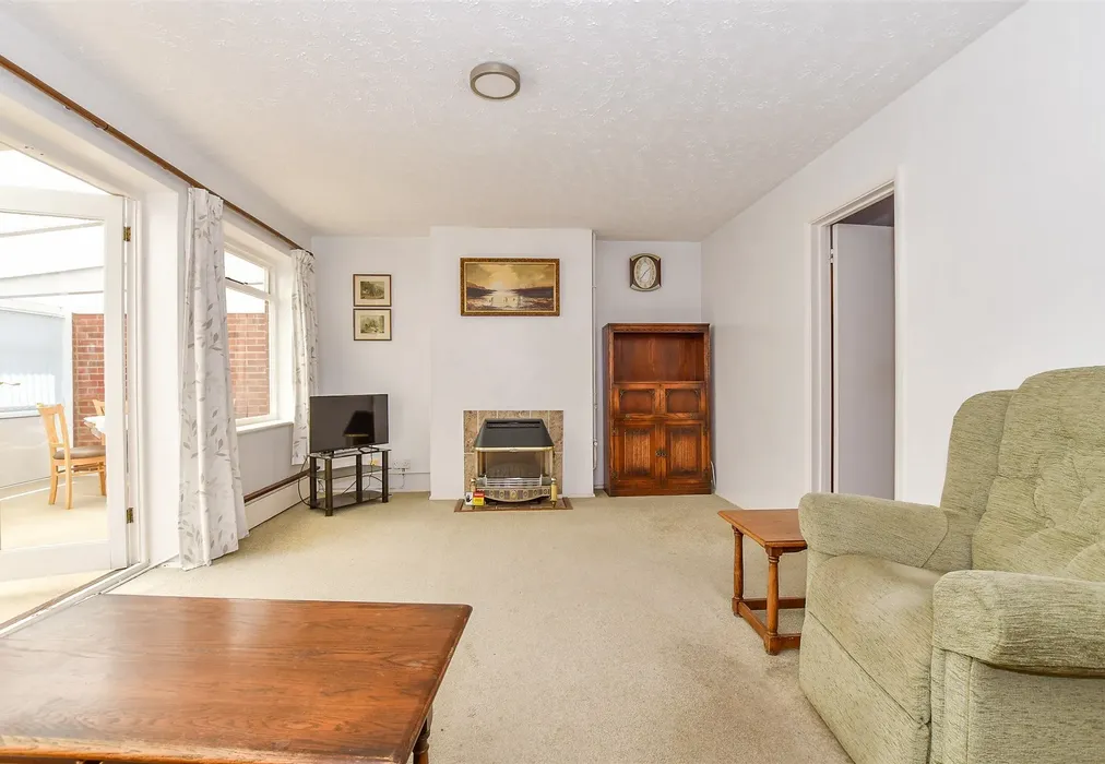 Lounge - Taylor Road, Lydd On Sea, Romney Marsh, Kent - Wards of Kent