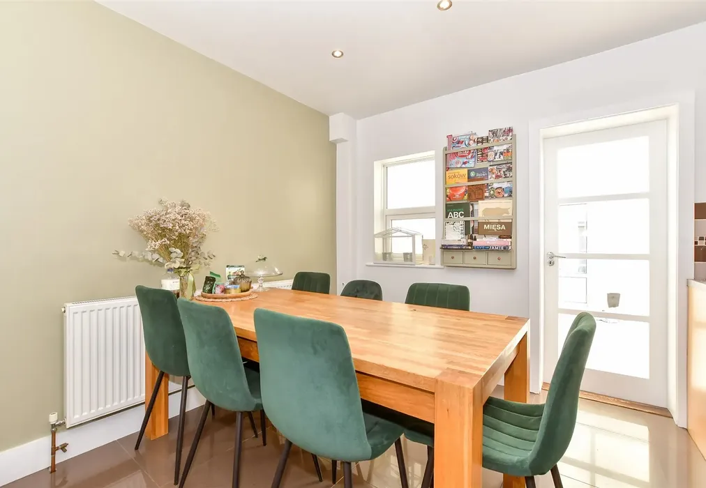 Kitchen/Diner - Ash Grove, Bognor Regis, West Sussex - Wards of Kent
