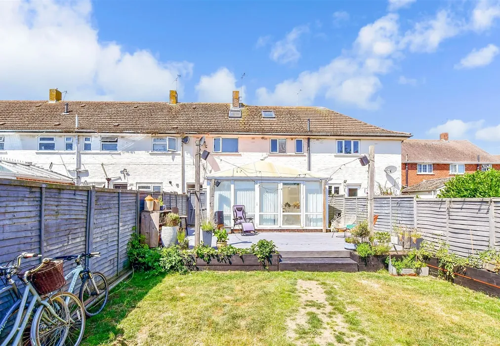 Rear Garden - Ash Grove, Bognor Regis, West Sussex - Wards of Kent