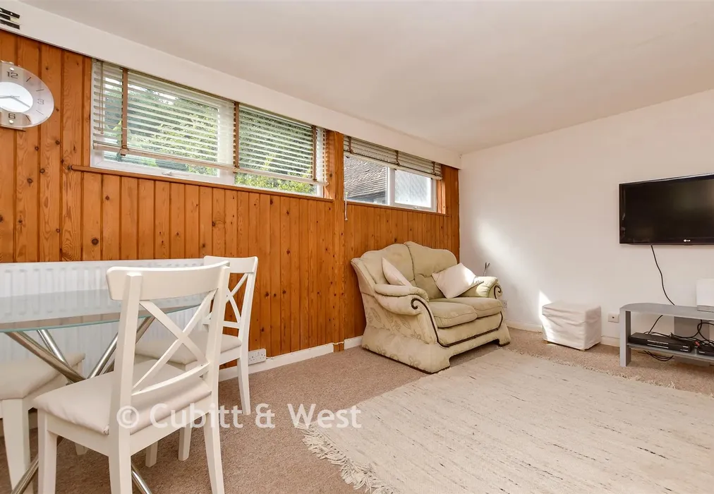 Lounge/Diner - Laglands Close, Reigate, Surrey - Wards of Kent