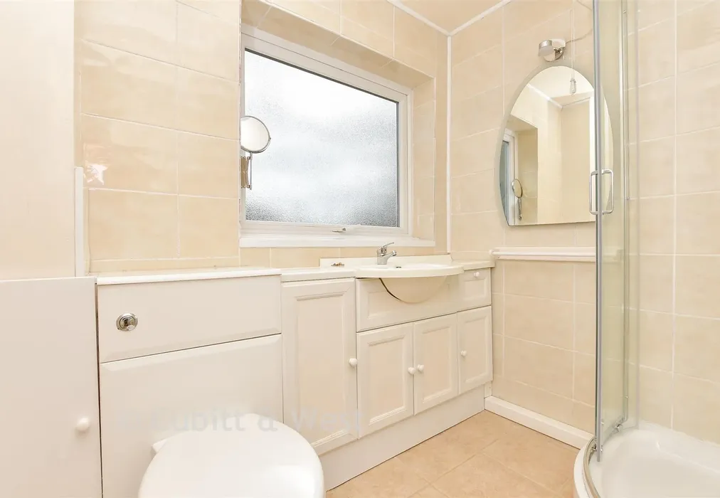 Shower Room - Laglands Close, Reigate, Surrey - Wards of Kent