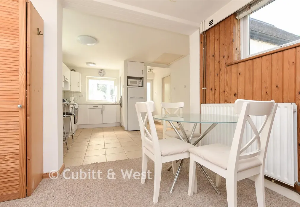 Lounge/Diner - Laglands Close, Reigate, Surrey - Wards of Kent