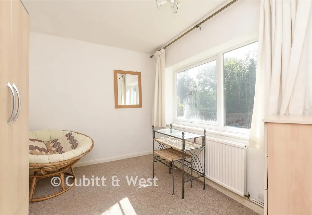 Bedroom 2 - Laglands Close, Reigate, Surrey - Wards of Kent