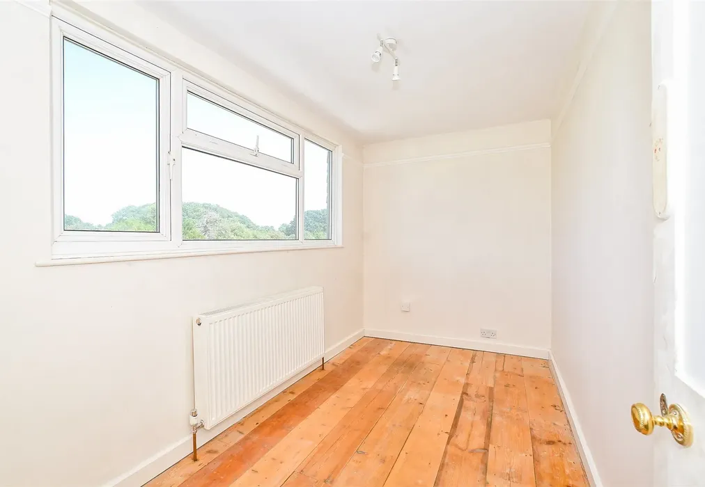 Bedroom 3 - Barnham Road, Eastergate, Chichester, West Sussex - Wards of Kent