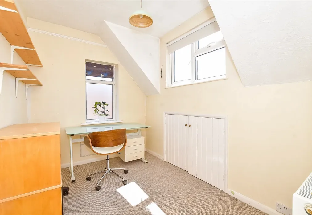 Bedroom 3 - Barnham Road, Eastergate, Chichester, West Sussex - Wards of Kent