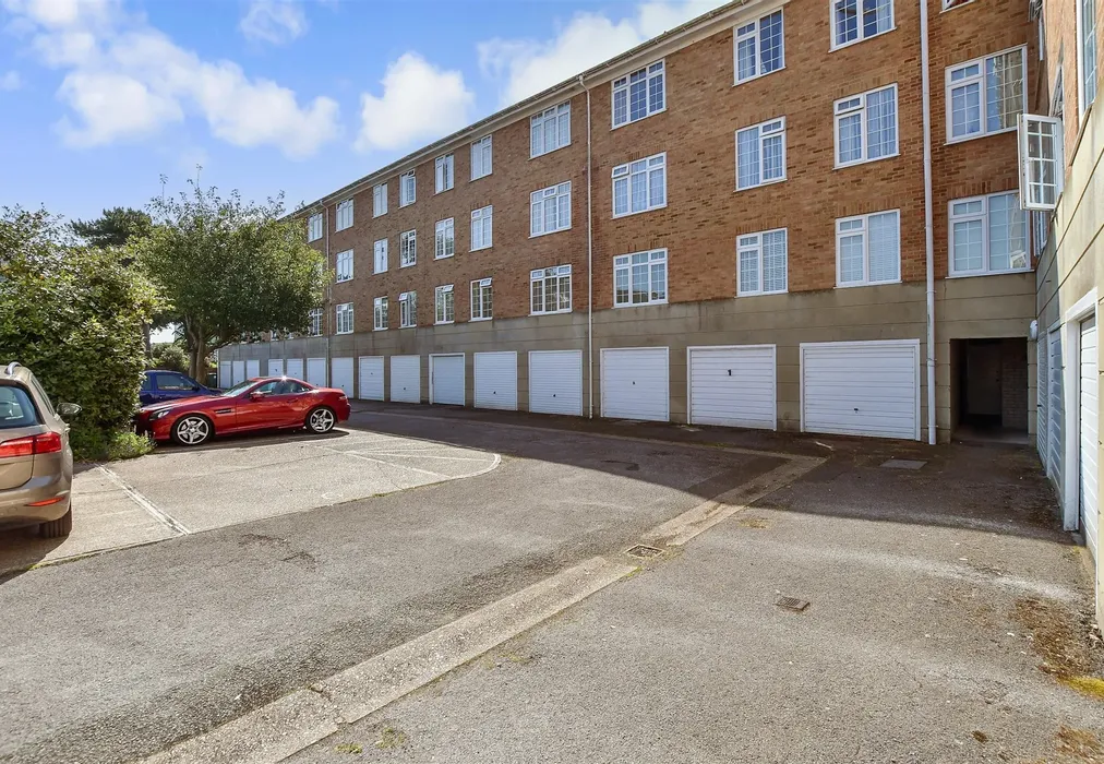Garage - South Road, Hythe, Kent - Wards of Kent