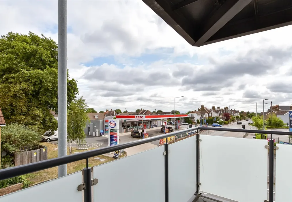 Balcony - London Road, Sittingbourne, Kent - Wards of Kent