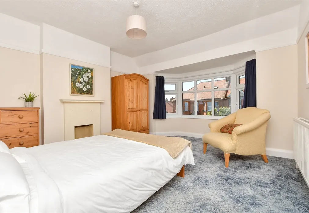 Bedroom 2 - Madeira Road, Margate, Kent - Wards of Kent