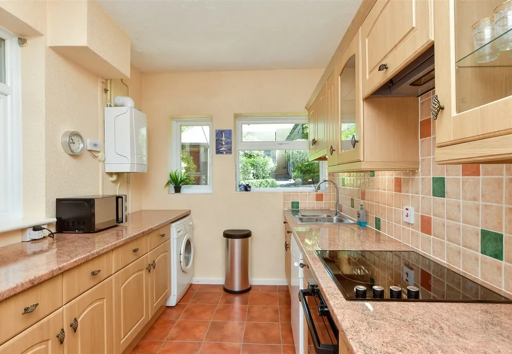 Kitchen - Madeira Road, Margate, Kent - Wards of Kent