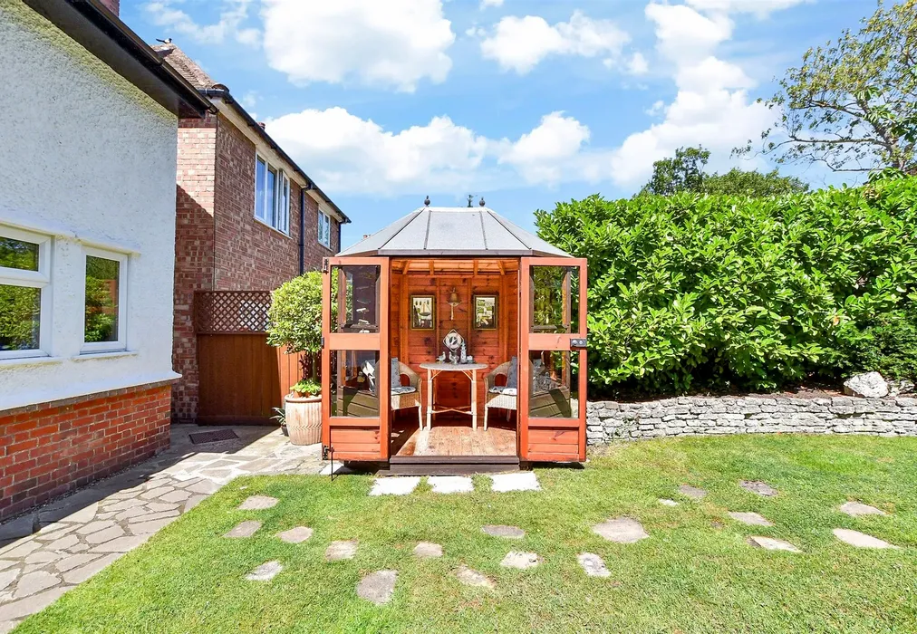 Workshop/Outbuildings - Madeira Road, Margate, Kent - Wards of Kent