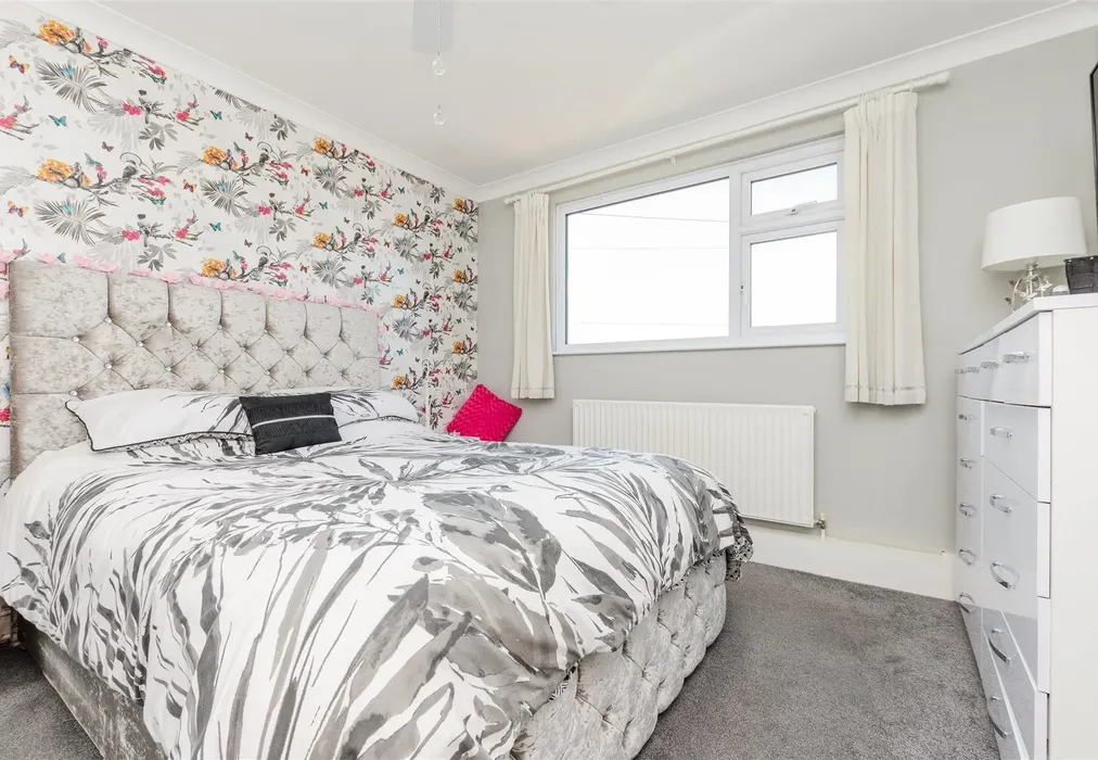 Bedroom 1 - Beacon Road, Chatham, Kent - Wards of Kent